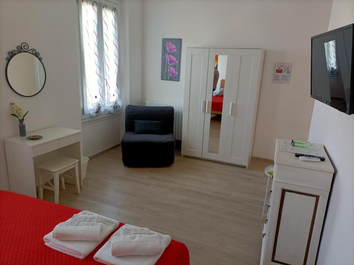 Affittacamere Il Chiostrino Guest House Флоренция Экстерьер фото